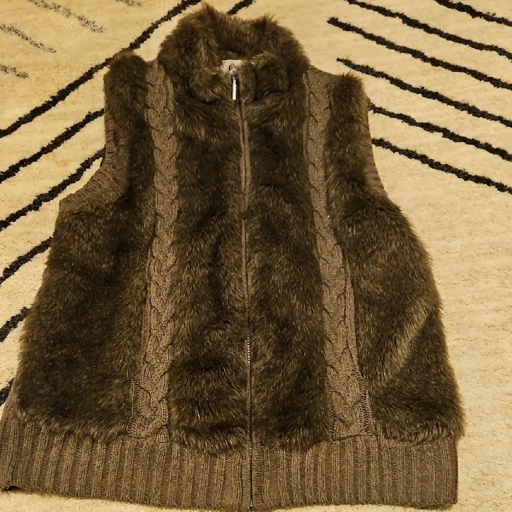 Faux Fur Knit Zip-Front Vest - Brown
